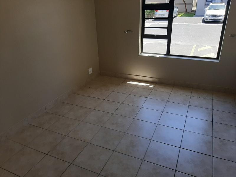 To Let 2 Bedroom Property for Rent in Burgundy Estate Western Cape